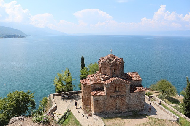 Vakantie Macedonië meer kerk uitzicht op zee