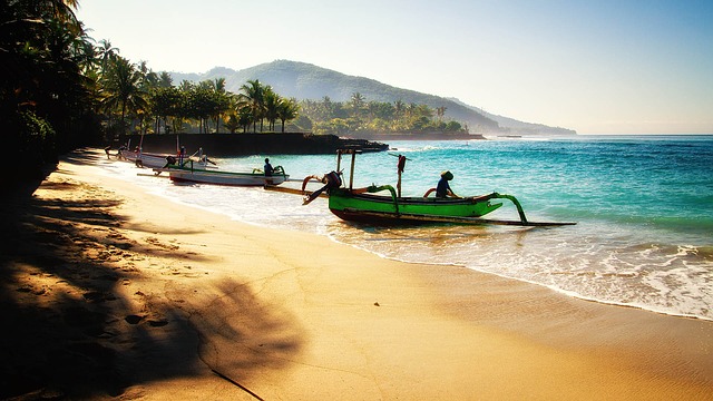 Reizen Bali Indonesië Azië bootjes strand
