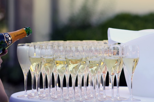 Huwelijk champagne feest
