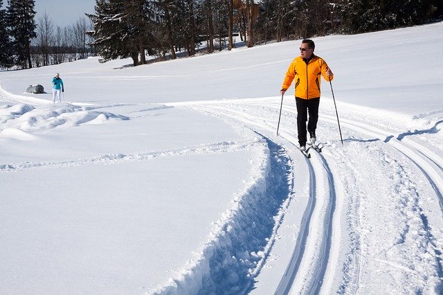 Wintersport langlaufen sneeuw