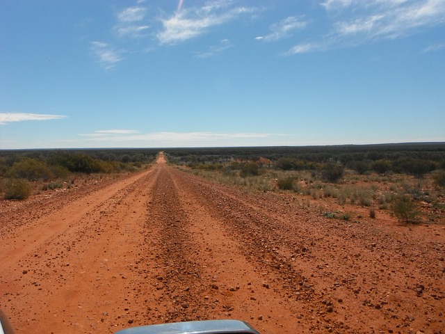 Weg woestijn Australië rondreizen